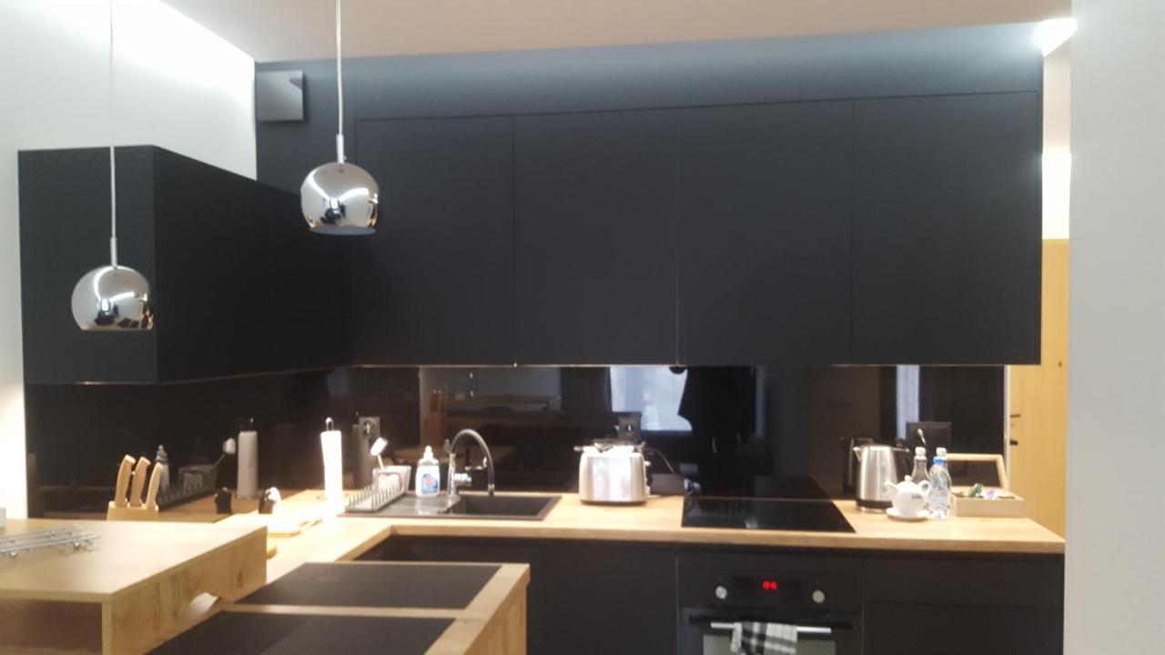 Apartament Skarbowa 2 & Parking Лешно Екстериор снимка