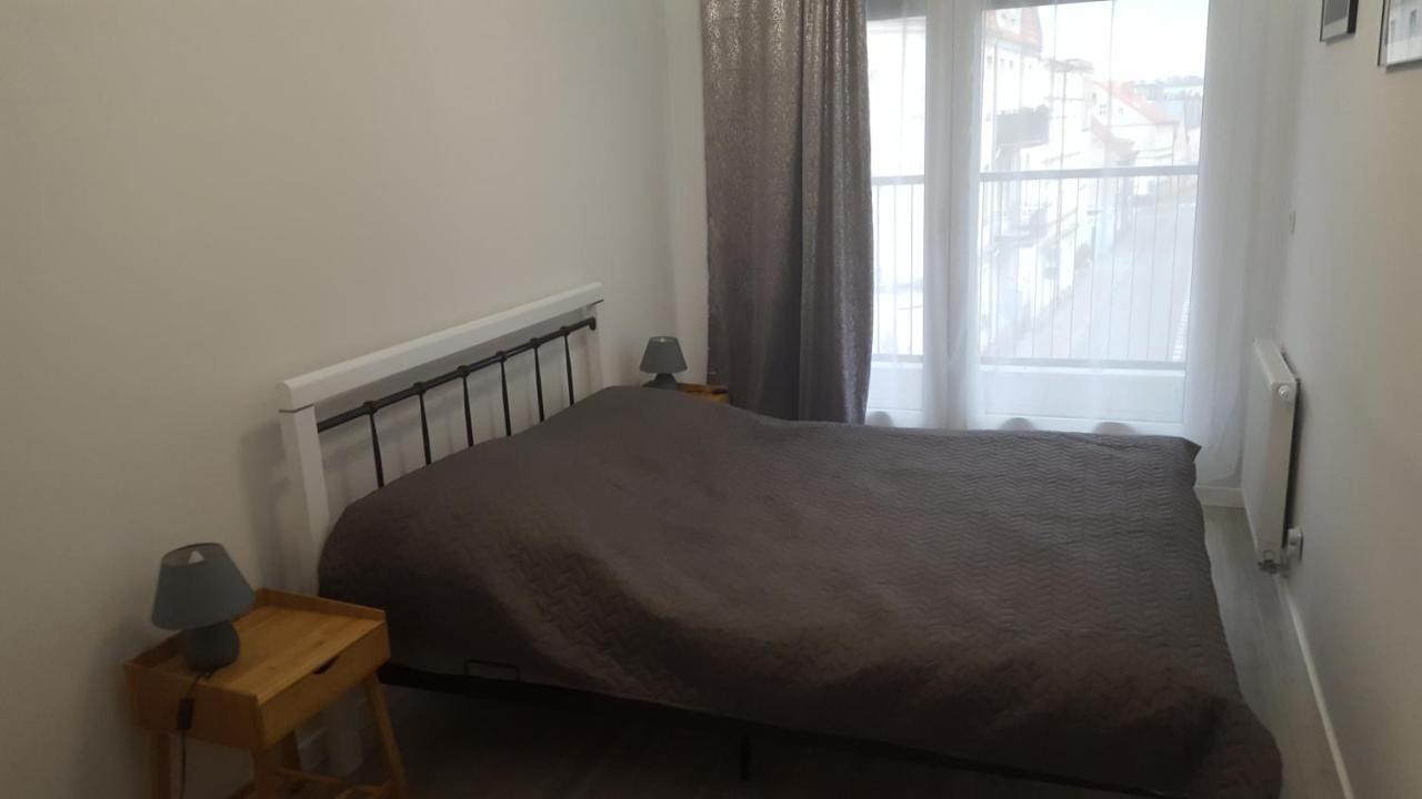 Apartament Skarbowa 2 & Parking Лешно Екстериор снимка